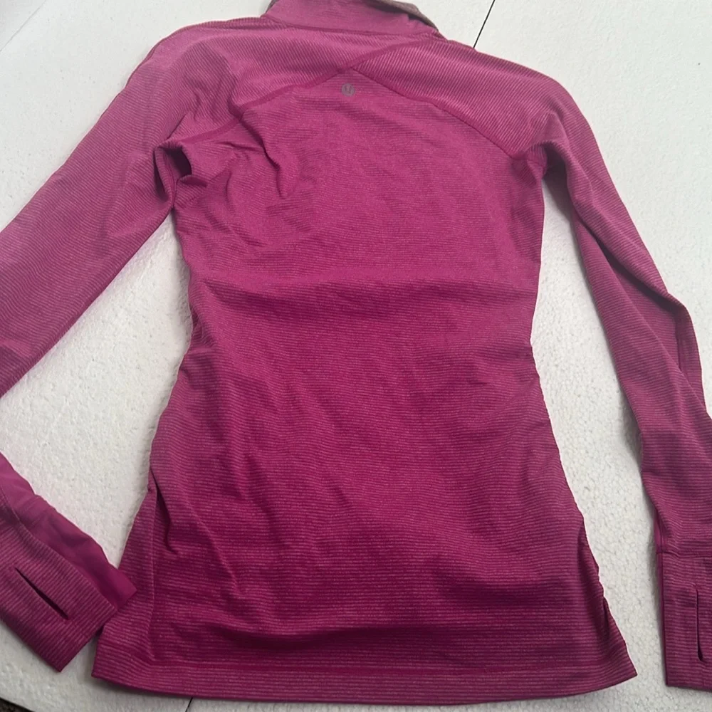 Lululemon Kris  cross 1/2 zip tonkie stripes top size 4 active wear workout gym